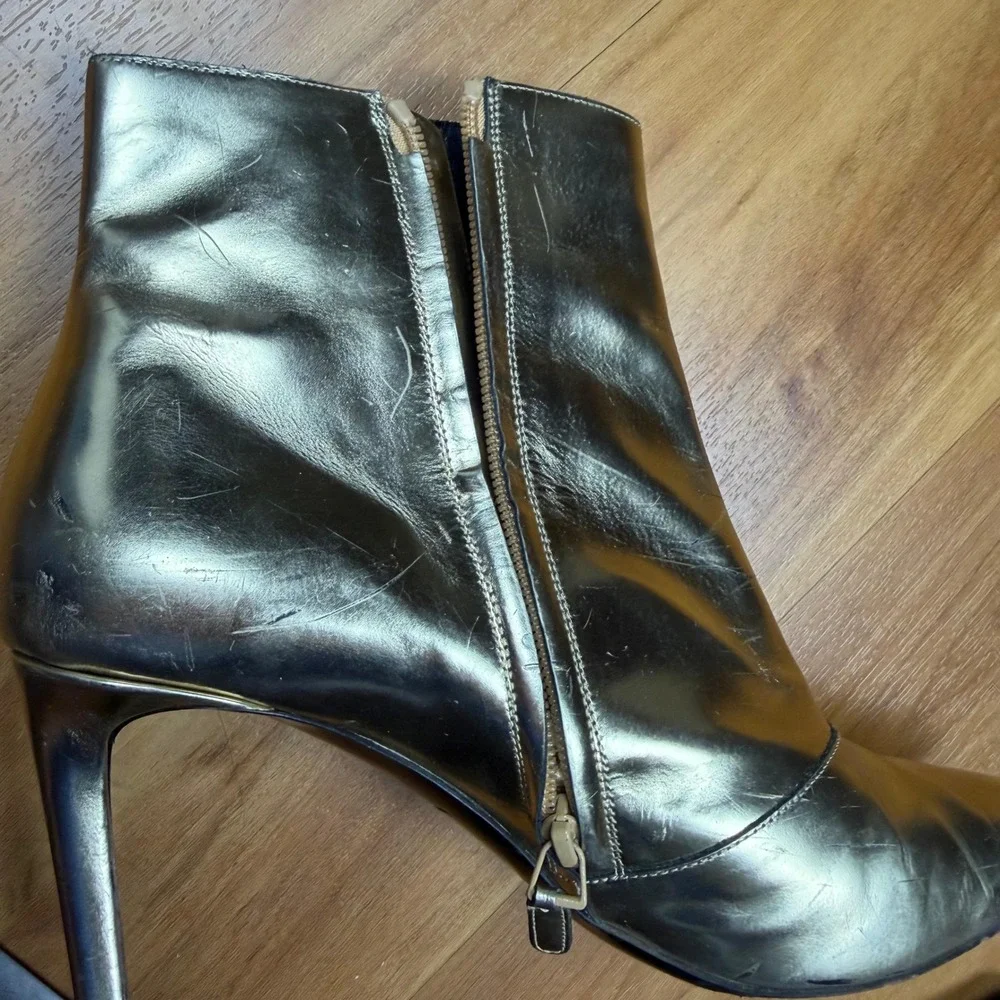 Balenciaga Paris Metallic Gold Leather Pointed ToeStiletto Ankle Boots 433245 40